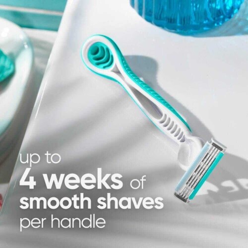 Gillette Venus Simply 3 Sensitive Disposable Razors Perspective: left
