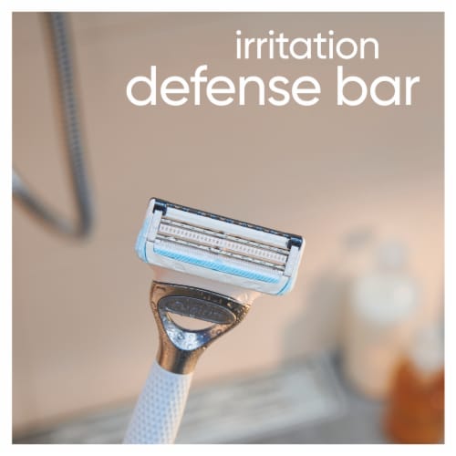Gillette Venus Intmates 2-in-1 Cleanser + Shave Gel Perspective: left
