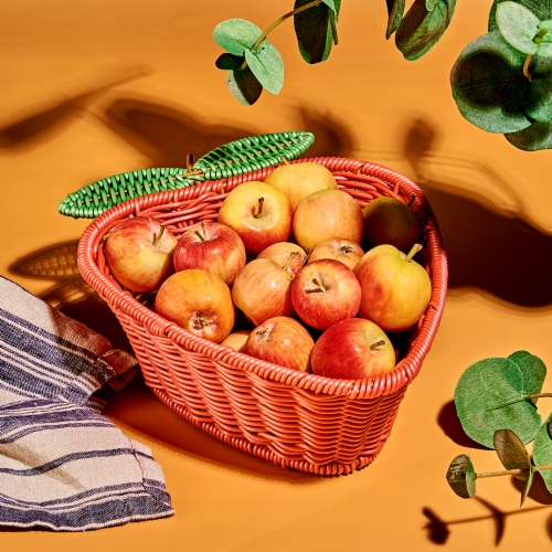 Tabletops Gallery Fruity Strawberry Plastic Woven Basket Perspective: left