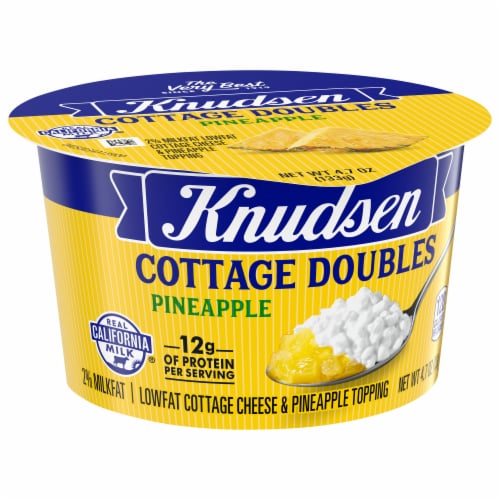 Knudsen Cottage Doubles Lowfat Cottage Cheese & Pineapple Topping with 2% Milkfat, 4.7 oz Cup Perspective: left