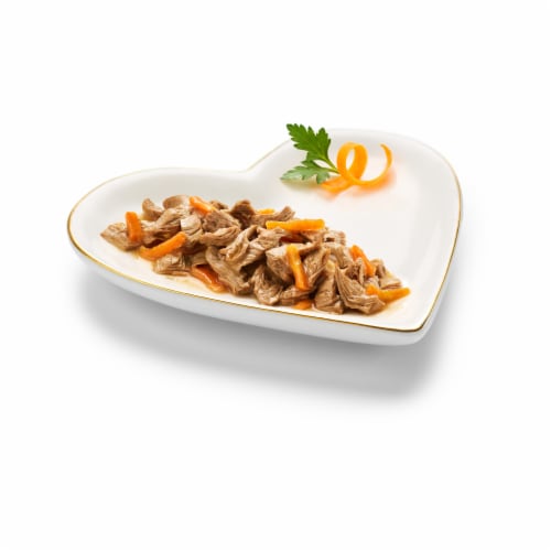 Purina Fancy Feast Petites Wet Cat Food in Gravy Tender Beef with Carrots Perspective: left
