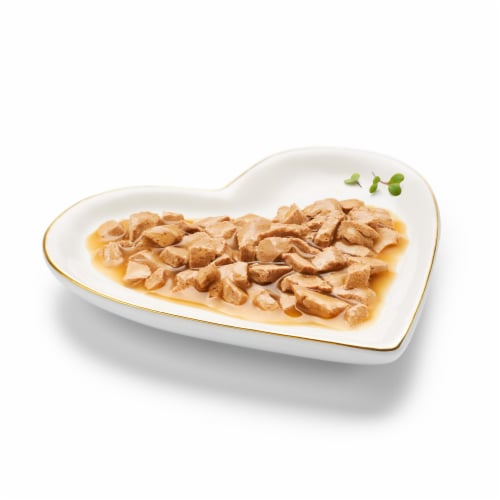Purina Fancy Feast Gravy Lovers Wet Cat Food in Gravy Chicken & Beef Feast Perspective: left