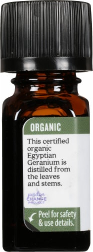 Aura Cacia Orangic Geranium Oil Perspective: left