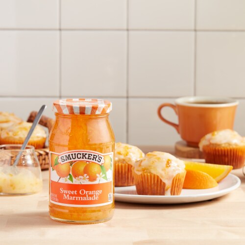 Smucker's Sweet Orange Marmalade Perspective: left