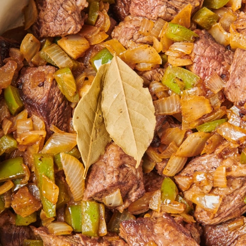 McCormick® Bay Leaves Perspective: left