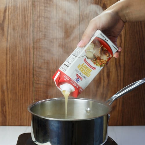 McCormick® Chicken Gravy Perspective: left