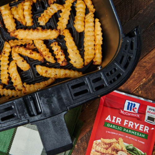 McCormick Air Fryer Garlic Parmesan Seasoning Mix Perspective: left