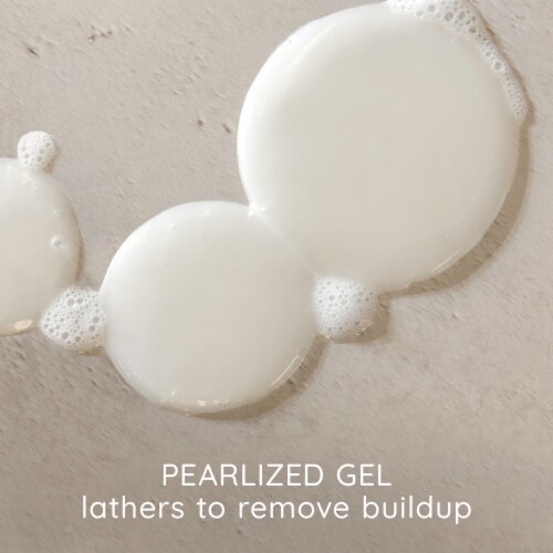 Aveeno Oat Milk Blend Daily Moisture Shampoo Ultra-Hydrating for Dry Damaged Hair Perspective: left