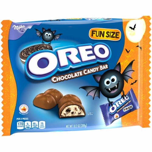 Oreo Halloween Chocolate Fun Size Candy Bars Perspective: left