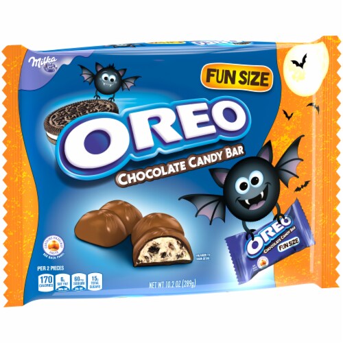Oreo Halloween Chocolate Fun Size Candy Bars Perspective: left