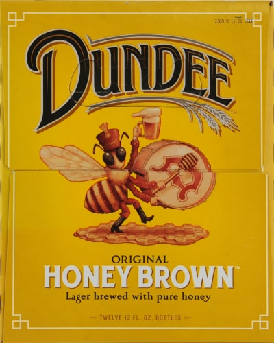 Dundee's Honey Brown Lager Perspective: left