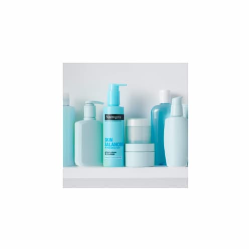 Neutrogena Skin Balancing Gel Cleanser Perspective: left