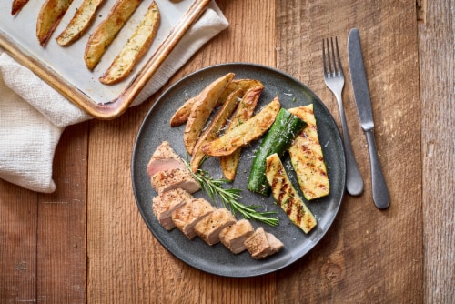 Smithfield Roasted Garlic & Cracked Black Pepper Fresh Pork Tenderloin Perspective: left