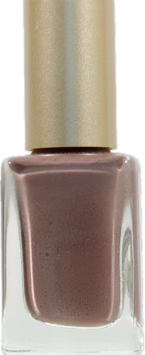 L'Oreal Paris Colour Riche Collection Privee Liya's Nude Nail Color Perspective: left