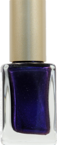 L'Oreal Paris Colour Riche Collection Privee Wild and Free Nail Color Perspective: left