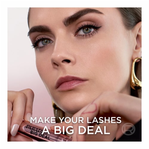 L'Oreal Paris Paradise Big Deal Mascara Buildable Washable 775 Blackest Black Perspective: left