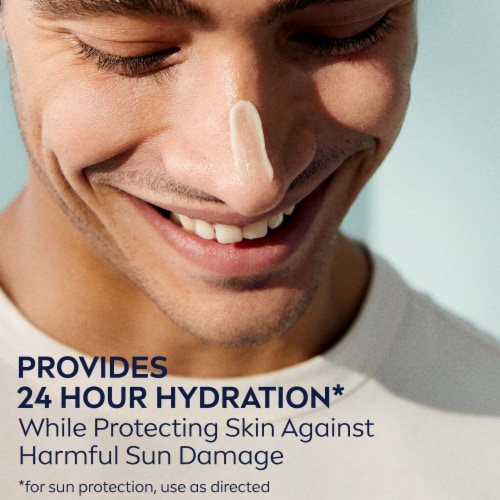 NIVEA MEN Maximum Hydration Face Lotion Broad Spectrum SPF 15 Sunscreen with Aloe Vera Perspective: left