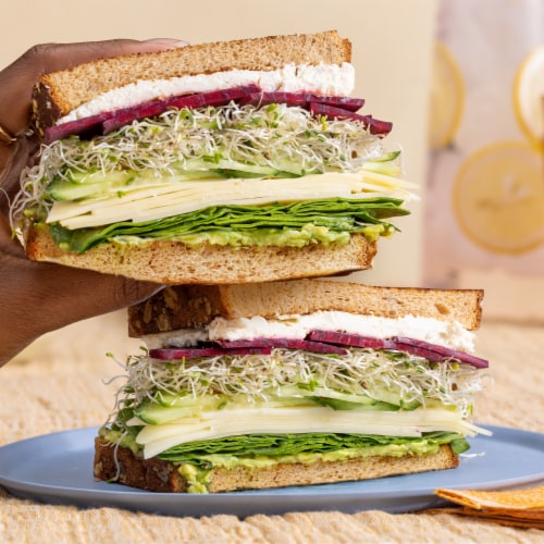 Tillamook Farmstyle Extra Sharp White Cheddar Cheese Slices Perspective: left