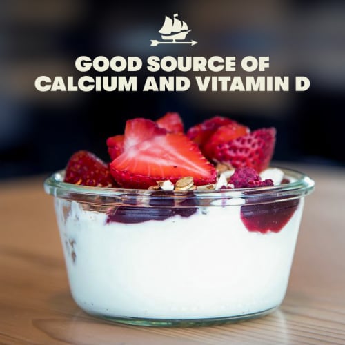 Tillamook Low Fat French Vanilla Good & Creamy Yogurt Perspective: left