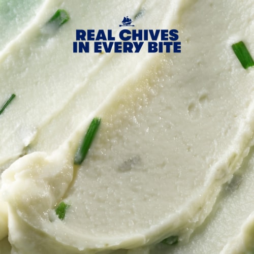 Tillamook Farmstyle Chive & Onion Cream Cheese Spread Perspective: left