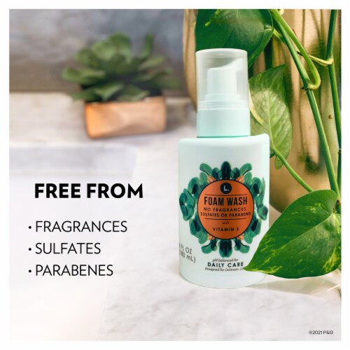 L. Foam Feminine Wash pH Balanced for Daily Care Perspective: left