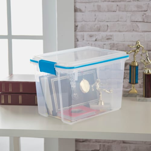 Sterilite® Gasket Box Perspective: left