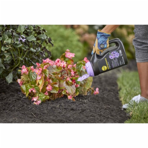 MIRACLE-GRO PERF ORG BLOOMS GRAN2.5LB/6. Perspective: left
