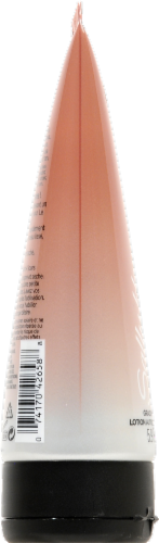 Sally Hansen Airbrush Sun Light to Medium Self Tan Lotion Perspective: left