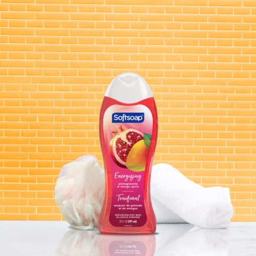 Softsoap Body Wash Moisturizing Juicy Pomegranate & Mango Scent Perspective: left
