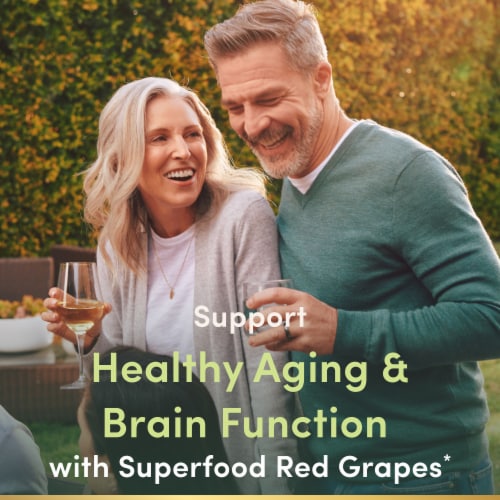 Nature’s Bounty Superfoods Plus Sharp Mind for Brain Health, Red Grapes, Cognitive Supplement Perspective: left