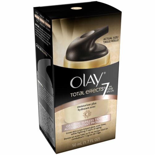 Olay Total Effects 7-In-1 Moisturizer Perspective: left