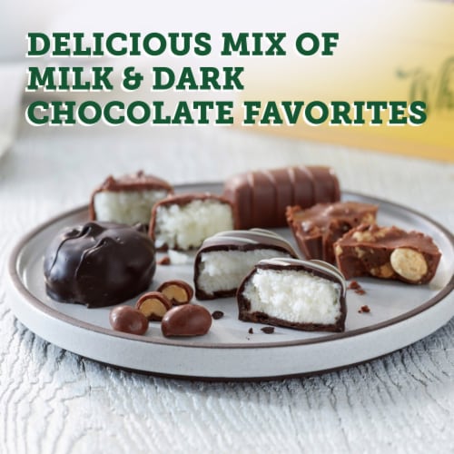 WHITMAN'S SAMPLER Assorted Milk & Dark Chocolate Gift Box, 10 oz Perspective: left