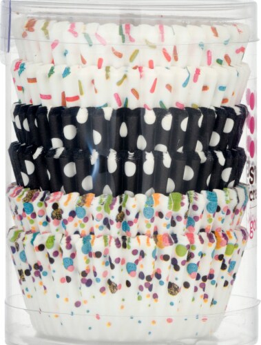 Sweet Creations by GoodCook® Cupcake Liners Perspective: left