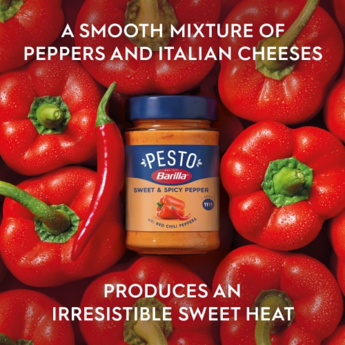 Barilla Sweet and Spicy Pepper Pesto Pasta Sauce and Spread Perspective: left