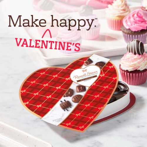 RUSSELL STOVER Valentine's Day Decorative Heart Assorted Milk Chocolate Candy Gift Box Perspective: left
