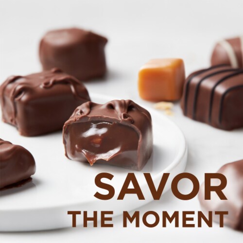 RUSSELL STOVER Assorted Milk Chocolate Candy Gift Box Perspective: left
