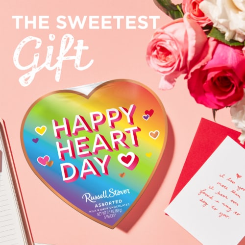 RUSSELL STOVER Valentine's Day Tween Heart Assorted Milk & Dark Chocolate Candy Gift Box Perspective: left
