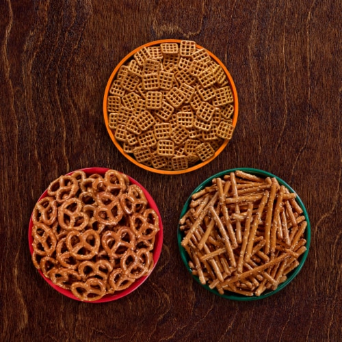 Snyder's of Hanover Pretzels Variety Pack Of 100 Calorie Individual Packs Perspective: left