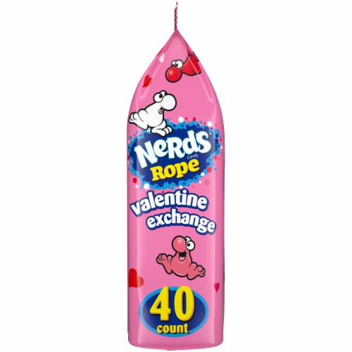 Nerds® Rope Treat Size Perspective: left