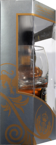 Chivas Regal Premium Blended Scotch Whisky Gift Set Perspective: left