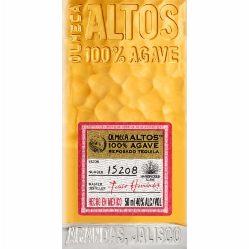 Olmeca Altos Reposado Tequila Perspective: left