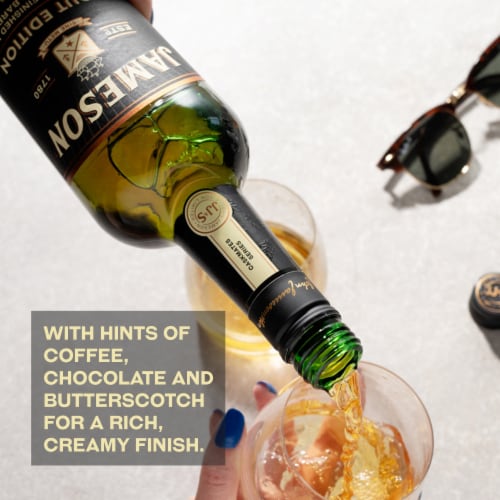 Jameson Caskmates Stout Edition Blended Irish Whiskey Perspective: left