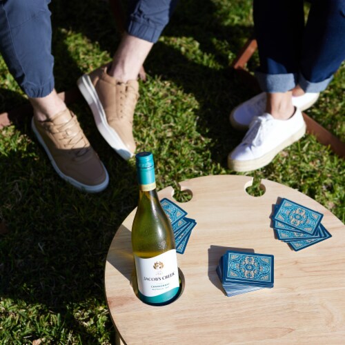 Jacob's Creek Chardonnay South Eastern Australian White Wine Perspective: left
