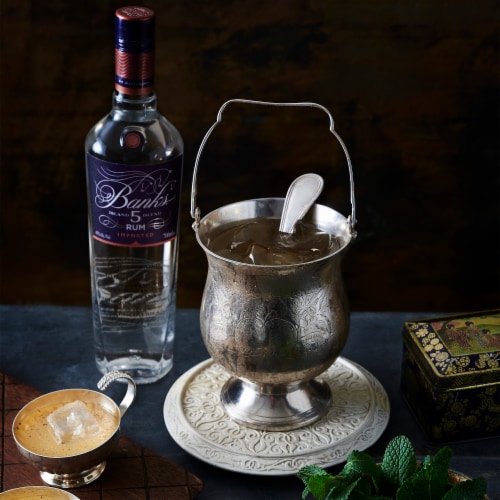 Banks 5 Island Blend Rum Perspective: left