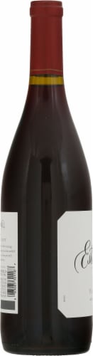 Estancia Pinot Noir California Red Wine Perspective: left