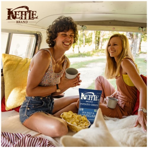 Kettle Brand® Sea Salt and Vinegar Kettle Potato Chips, 7.5 oz Kroger