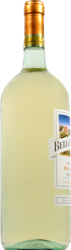 Bella Sera Moscato White Wine Perspective: left