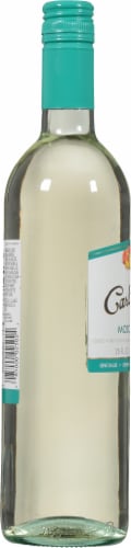 Carlo Rossi Moscato Sangria California White Wine Perspective: left