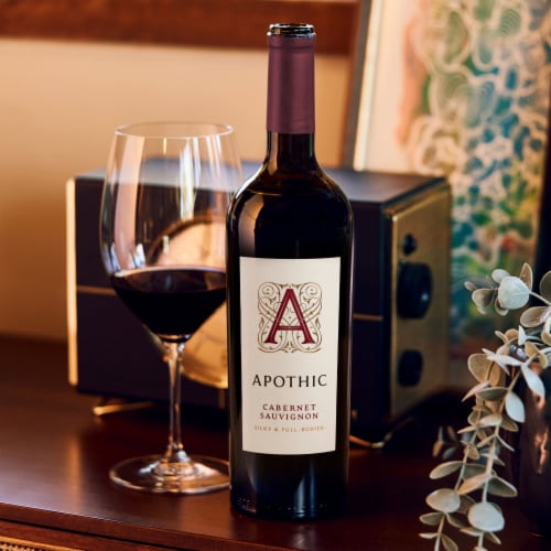 Apothic® Cabernet Sauvignon California Red Wine Perspective: left