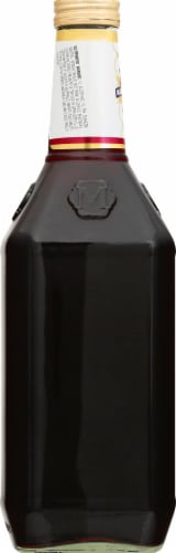 Manischewitz Blackberry Fruit Wine Perspective: left